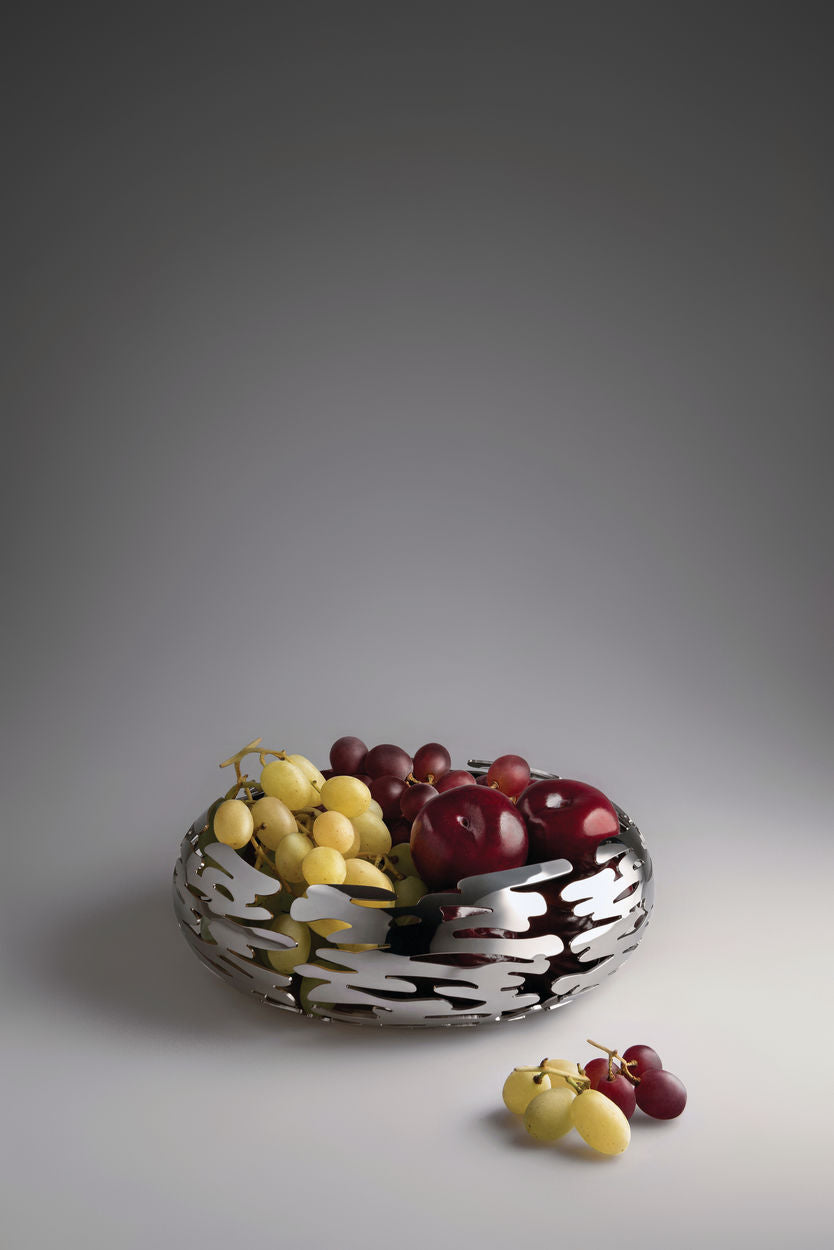 Alessi Barknest schaal, roestvrij staal, gevuld met fruit