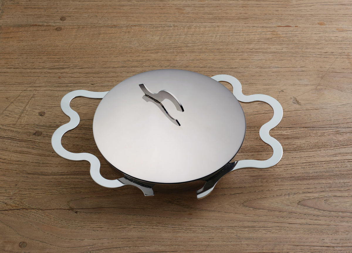 Alessi Tegamino eierpan met deksel, golvend handvat, gezien van boven