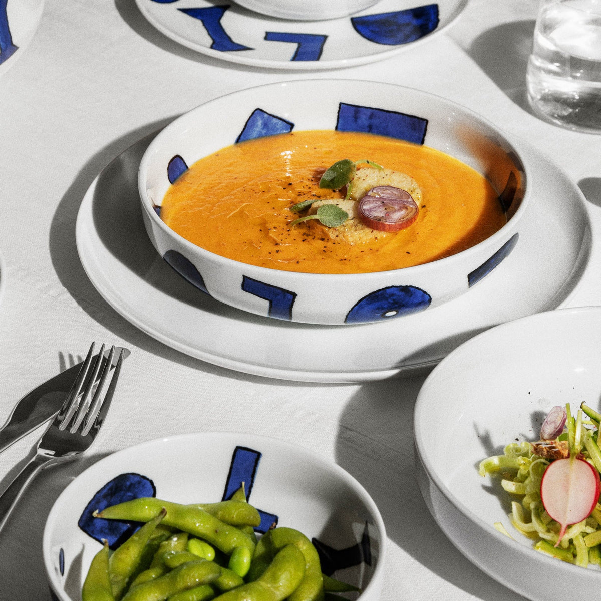 Alessi Soepbord Itsumo Yunoki NF08/2 op tafel