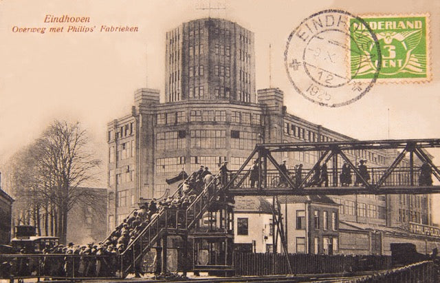 Print Lichttoren, historische ansichtkaart van de Lichttoren Eindhoven met Philips-fabrieken