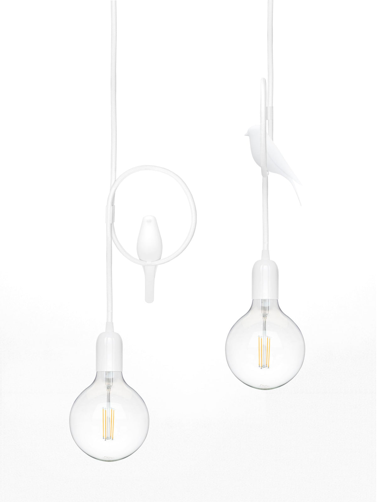 OKO hanglamp met vogel, dimbaar, in wit, twee varianten naast elkaar