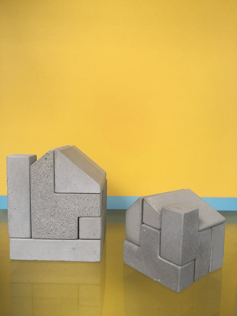Little House naast Big House eindhoven bouwstenen, grijs beton, formaatverschil