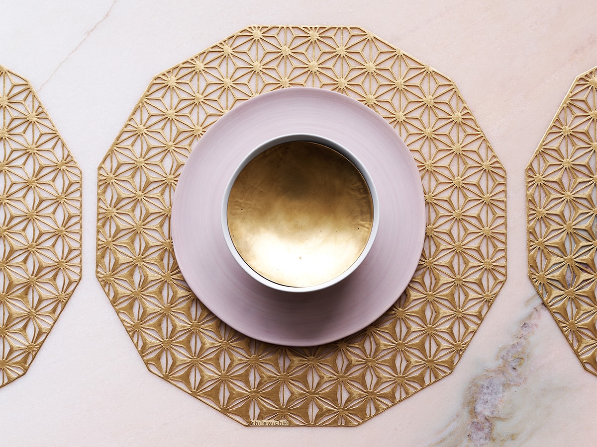 Laatste set Kaleidoscope Placemat, drie stuks met japanse motief in goudkleurig messing