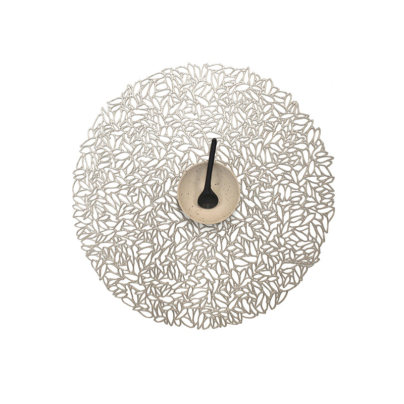 Chilewich Petal placemat, gunmetal, round, as charger plate under a bowl