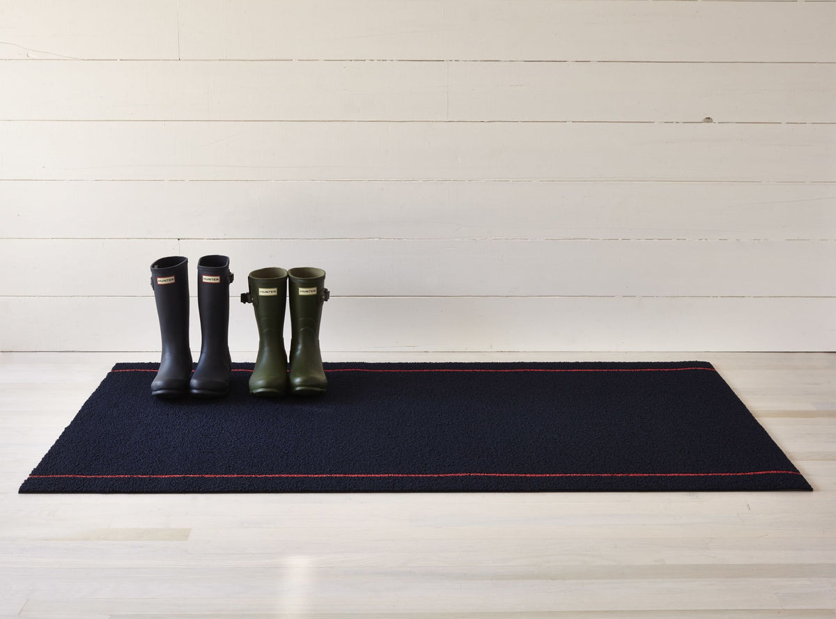 Chilewide doormat 46 x 71 cm, navy blue with coral red stripe