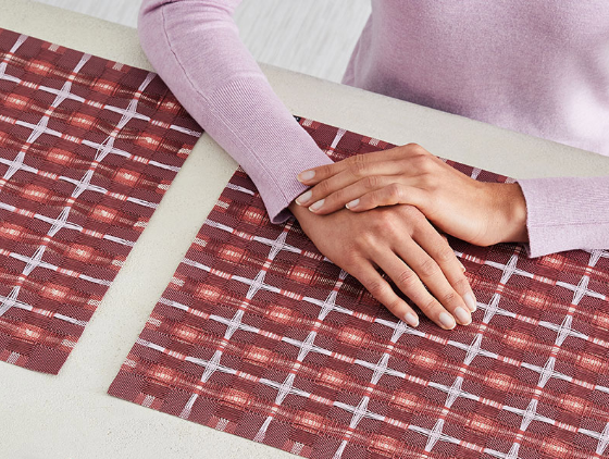 Chilewich placemats Hopscotch Sangria, two items side by side in use