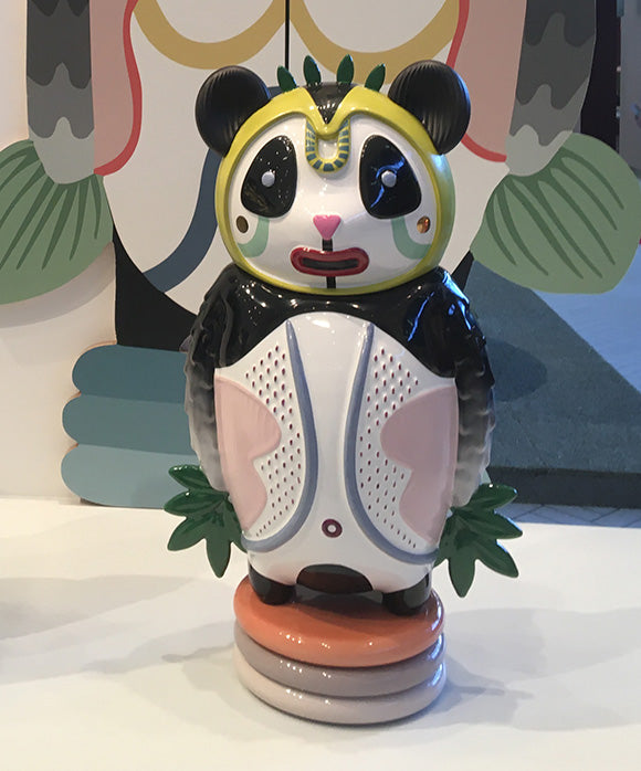 Bosa Bernardo Panda, keramische sculptuur in geel en roze