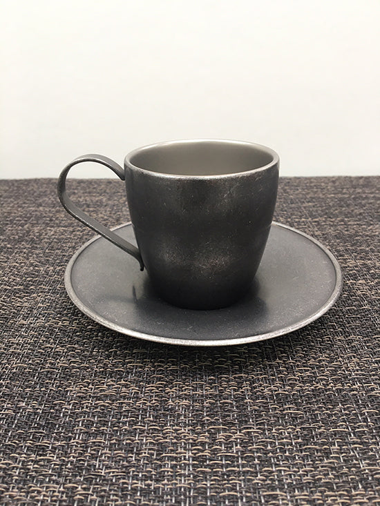 Aoyoshi Baguette koffie-kop en schotel in Vintage zwart, ontwerp Kohei Akimoto