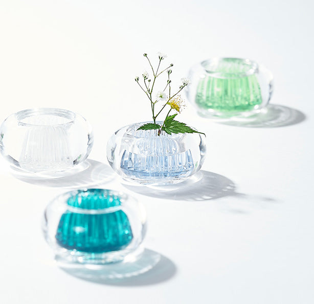 Set van vier glazen Michi-Kusa vaasjes in groen, blauw, turquoise en transparant