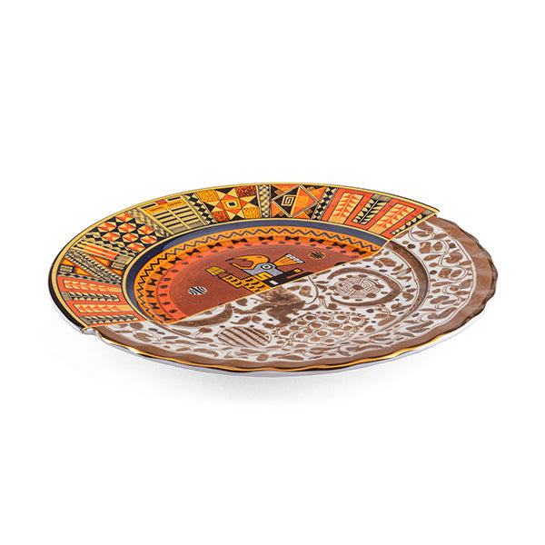 Hybrid Mitla large plate, view at an angle showing combination of Mitla pattern and floral motif