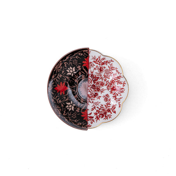 Seletti saucer from the Sagala series, top view in black and red