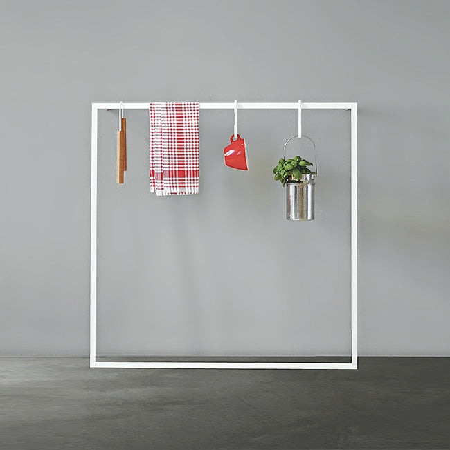 Little Leano kapstok in wit, rechthoekig stalen frame met haken