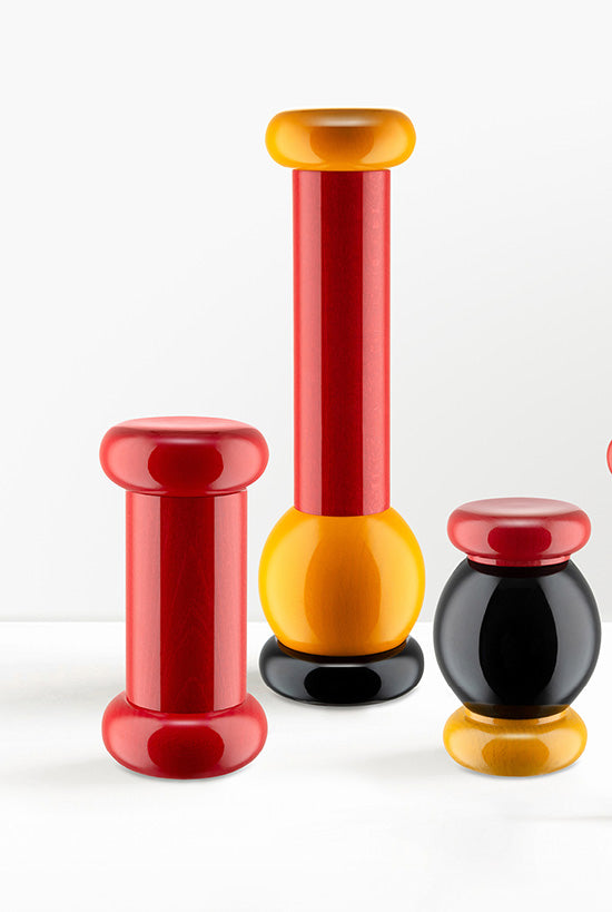 Twergi pepper mills in various heights and colour combinations side by side
