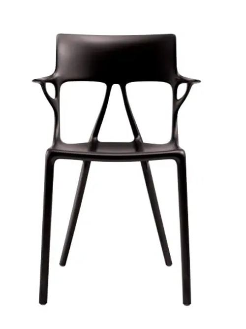Kartell A.I. stoel van Philippe Starck in zwart, vooraanzicht