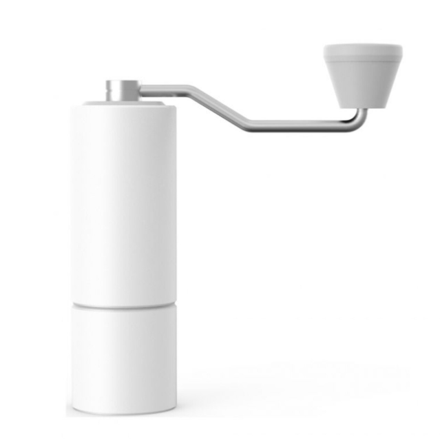 Zijaanzicht van de witte koffiemolen met afneembare slinger.