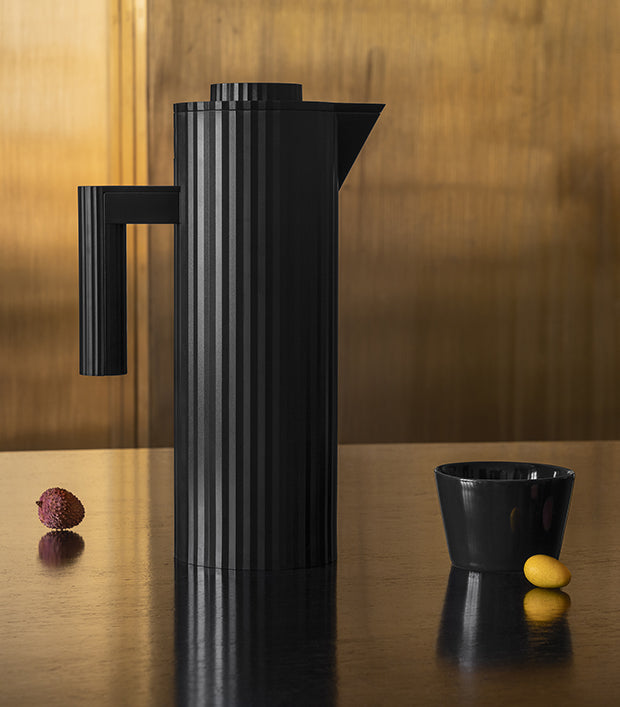 Alessi Plissé thermoskan met glazen binnenfles, zwart