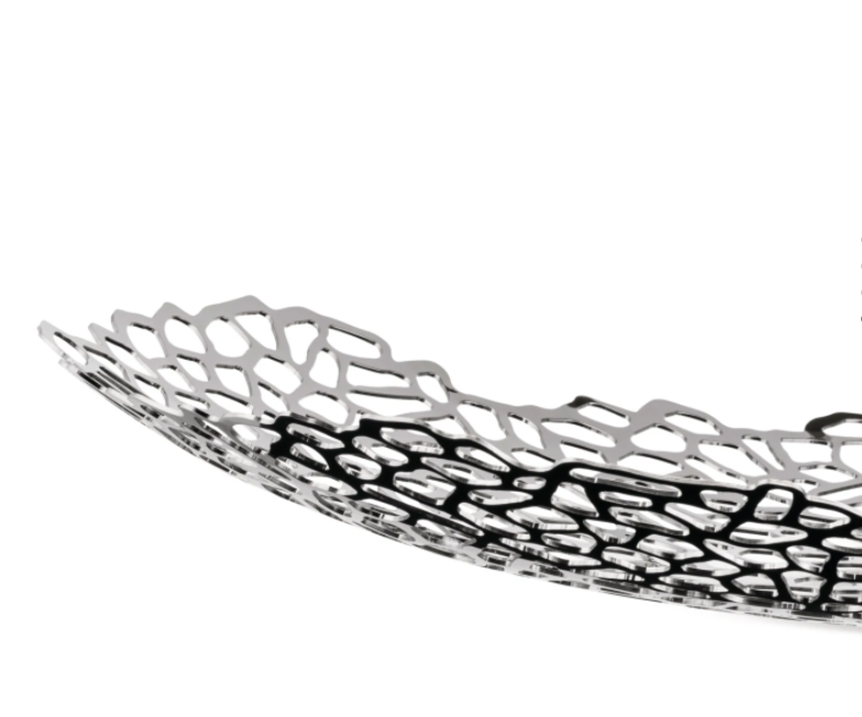 Detail van het kantpatroon van de Opus fruitschaal van Alessi
