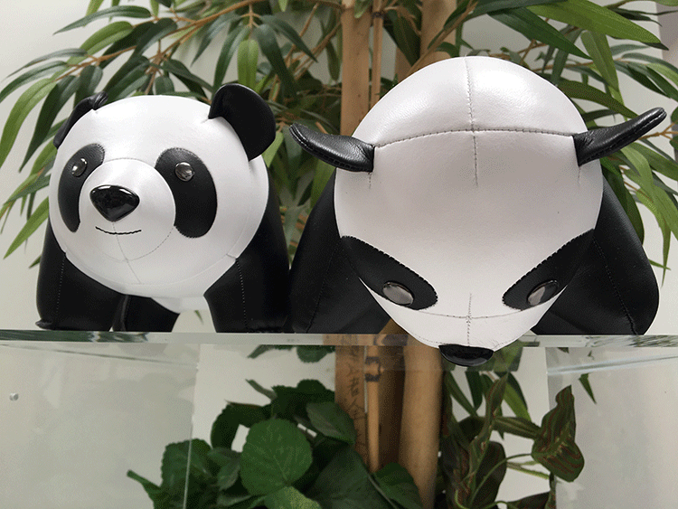 Zuny panda-set, close-up van de gezichten van beide panda's