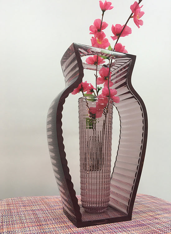 Kartell I Shine vaas, Mooi van Kartell voorraad, burgundy, met bloemtakken, vooraanzicht