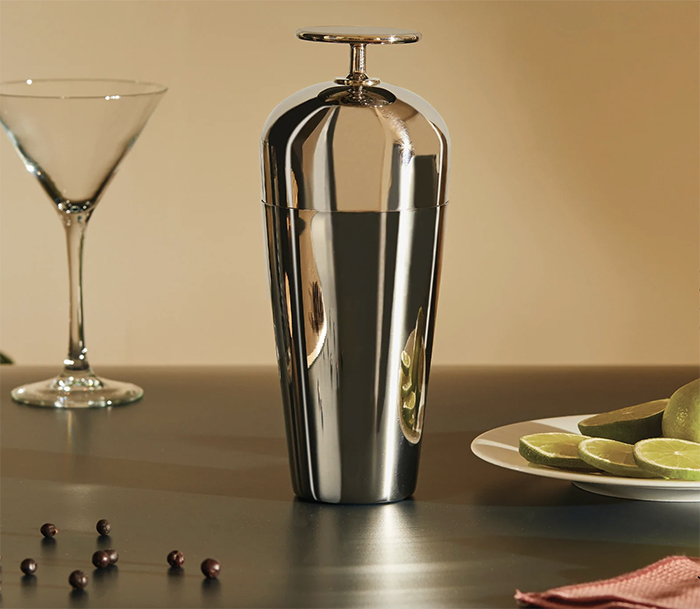 Alessi New Parisienne shaker met omkeerbare dop, zijaanzicht