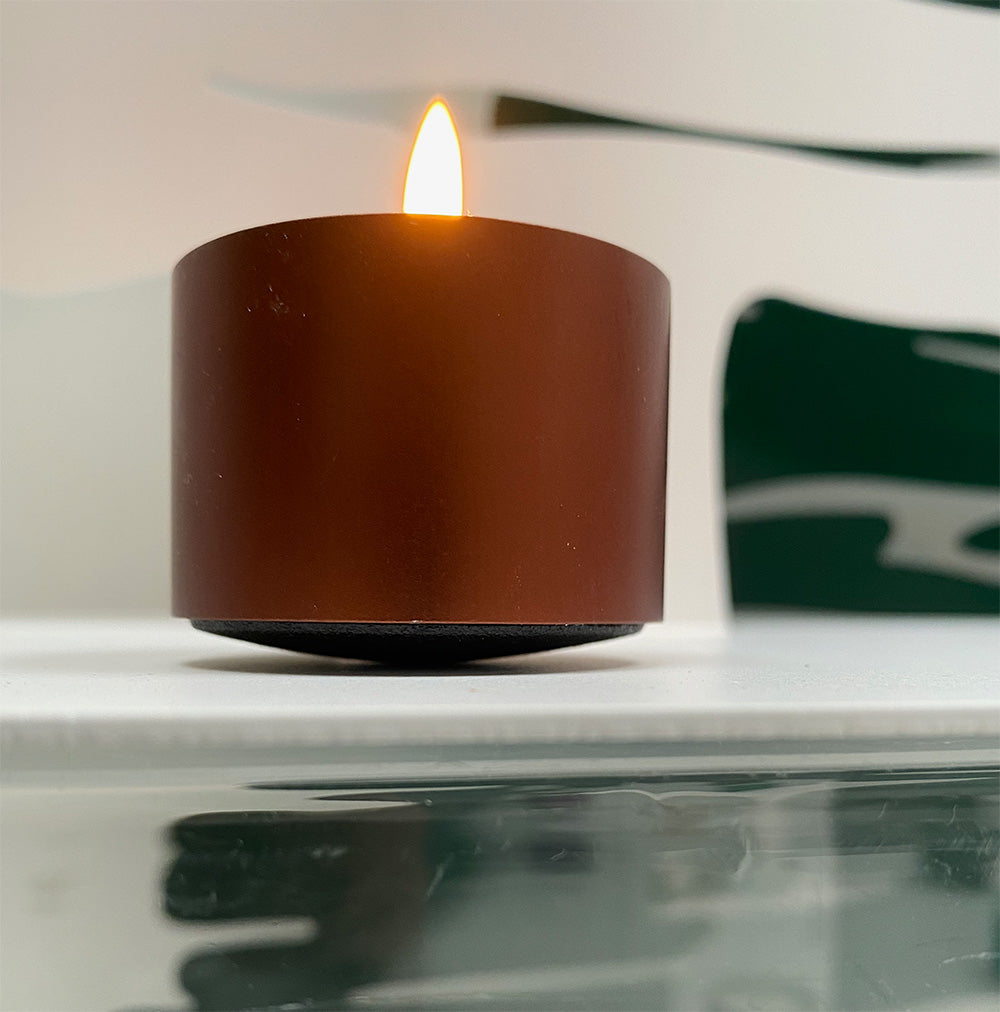 Alessi Dot Light waxinelichthouder, bruin geanodiseerd aluminium met bolle bodem