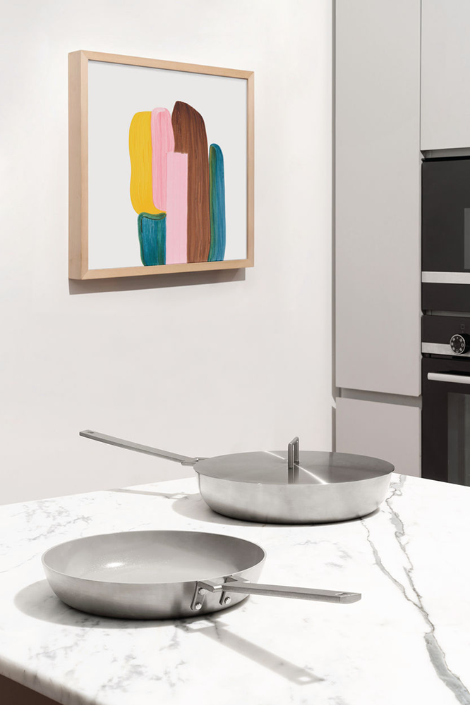 Alessi Convivio koekenpan naast hapjespan met deksel, rvs