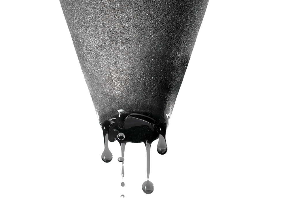 Detail of Cerapotta bottom, coffee dripping through