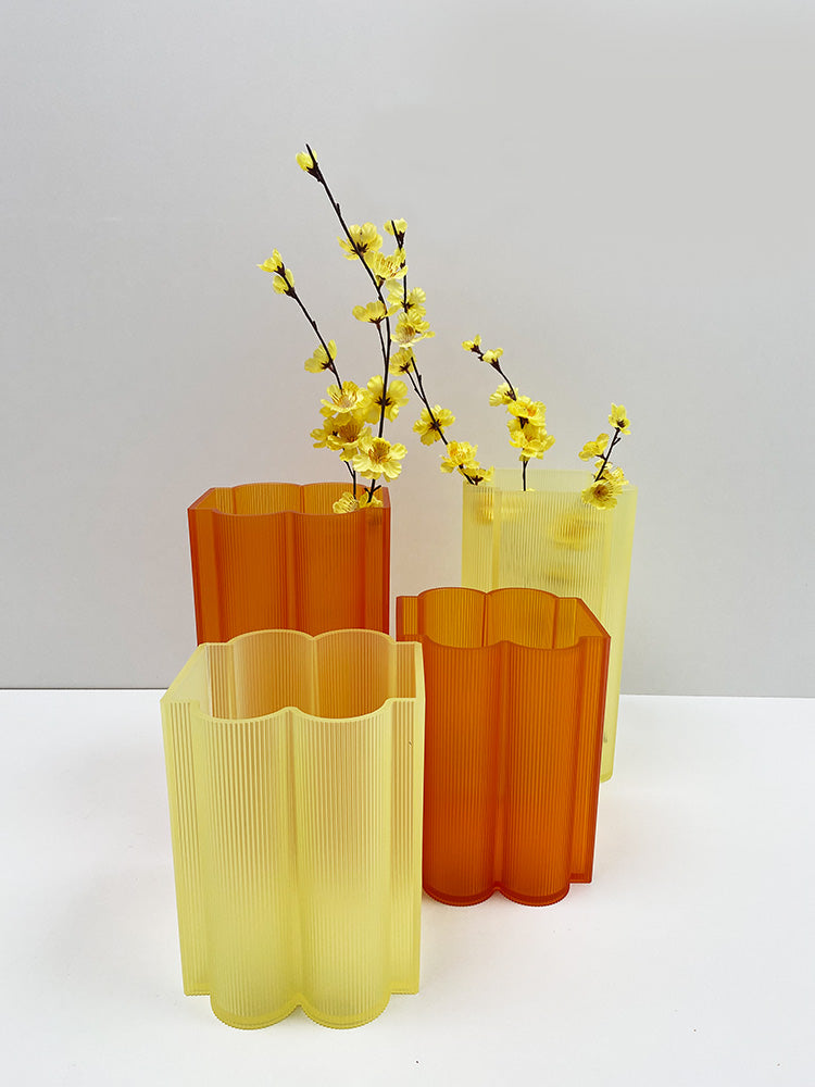 Vazen Kartell Okra Oranje Laag in twee formaten, oranje en geel