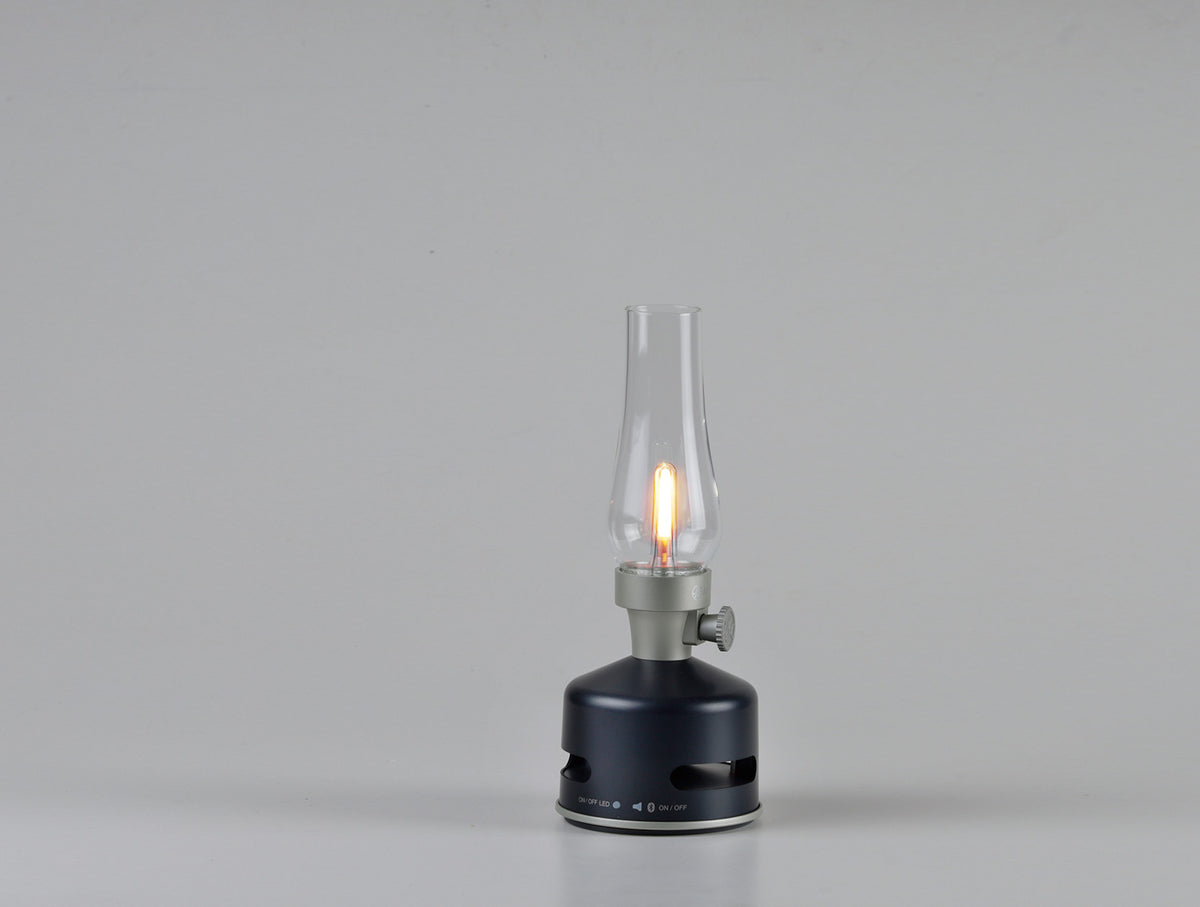 MoriMori lantaren in night-blue met geel licht en glazen kap