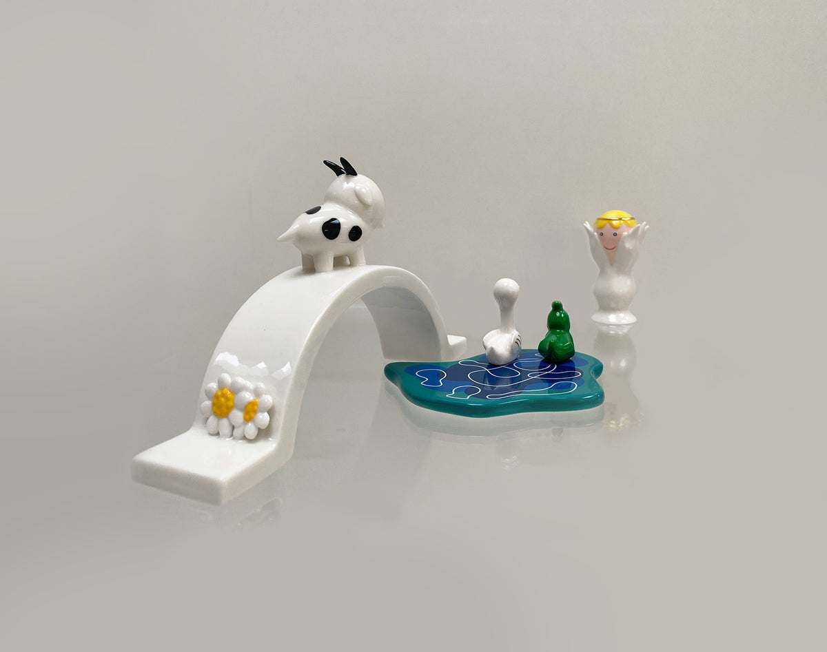 Alessi Signorina due Cornetti, bruggetje gecombineerd met andere Happy Eternity figuurtjes