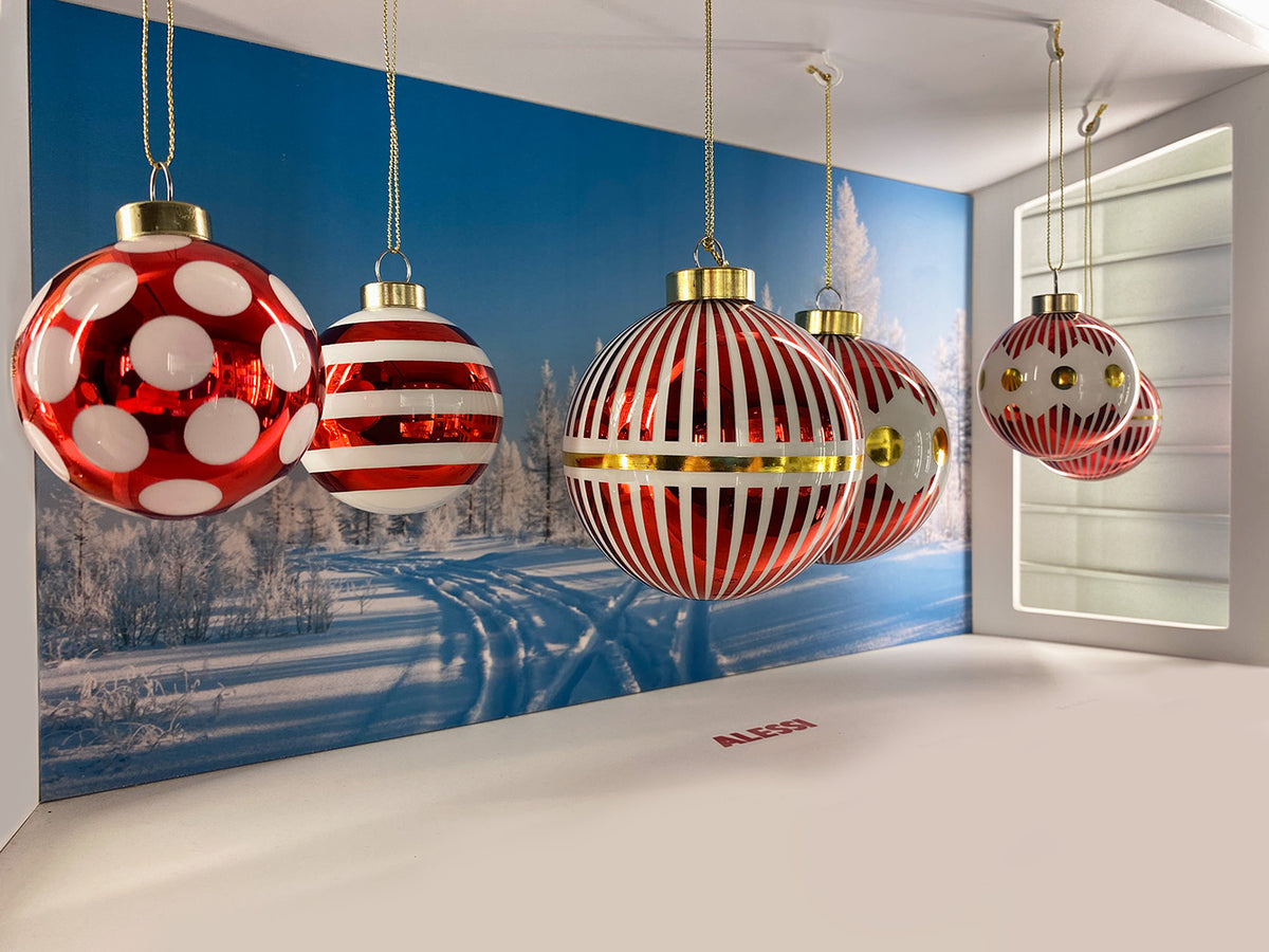 Alessi Delight set grote en kleine glazen kerstballen in rood, wit en goud, hangend