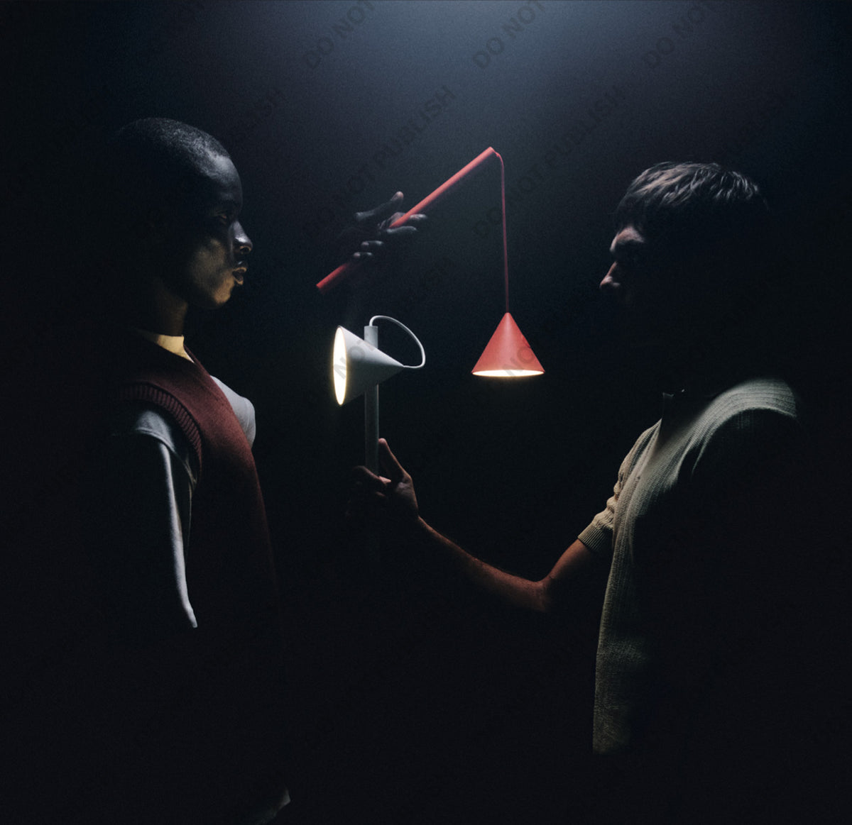 Alessi Tsumiki lamp, los meegenomen en dimbaar in gebruik