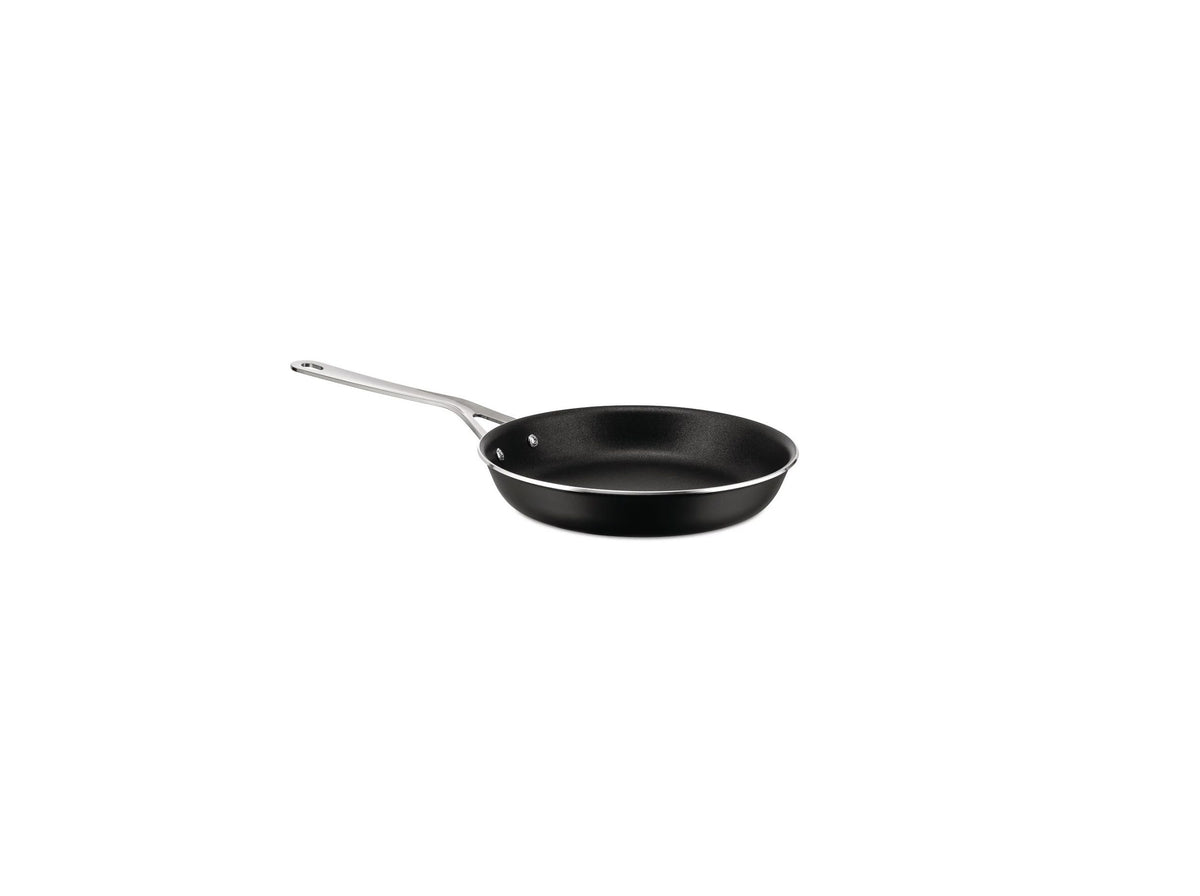 Alessi koekenpan met keramische bodem, 16 cm, zijaanzicht met roestvrijstalen handgreep