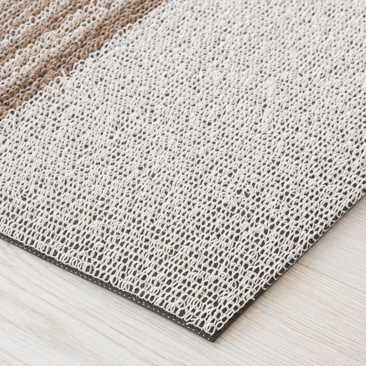 Chilewich Relay Stripe Ivory als utility mat van 61 x 91 cm