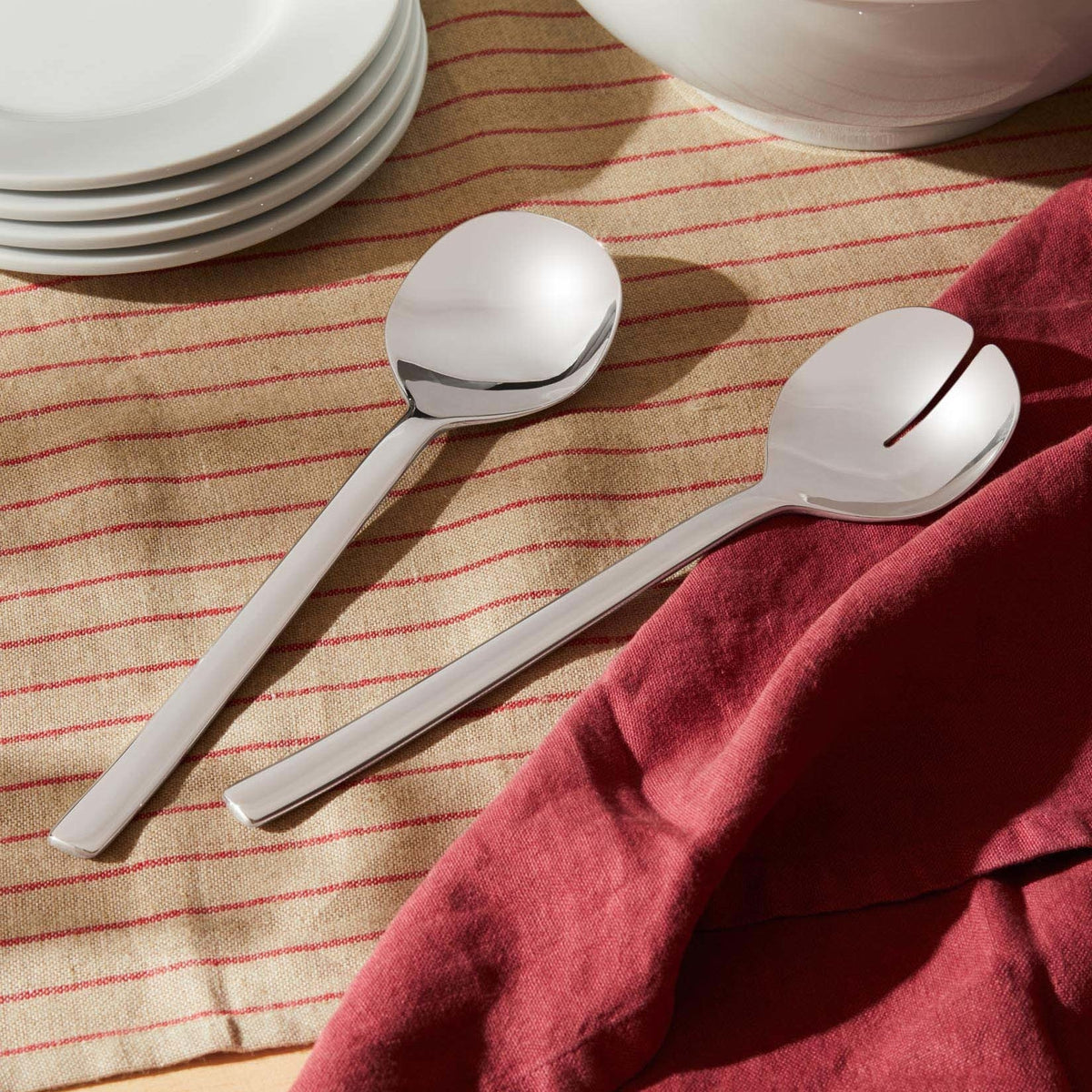 Alessi Ovale slabestek REB09/14 op tafel