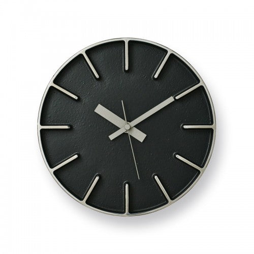 Lemnos Edge klok small, zwart aluminium, Japanse klok, diameter 180 mm