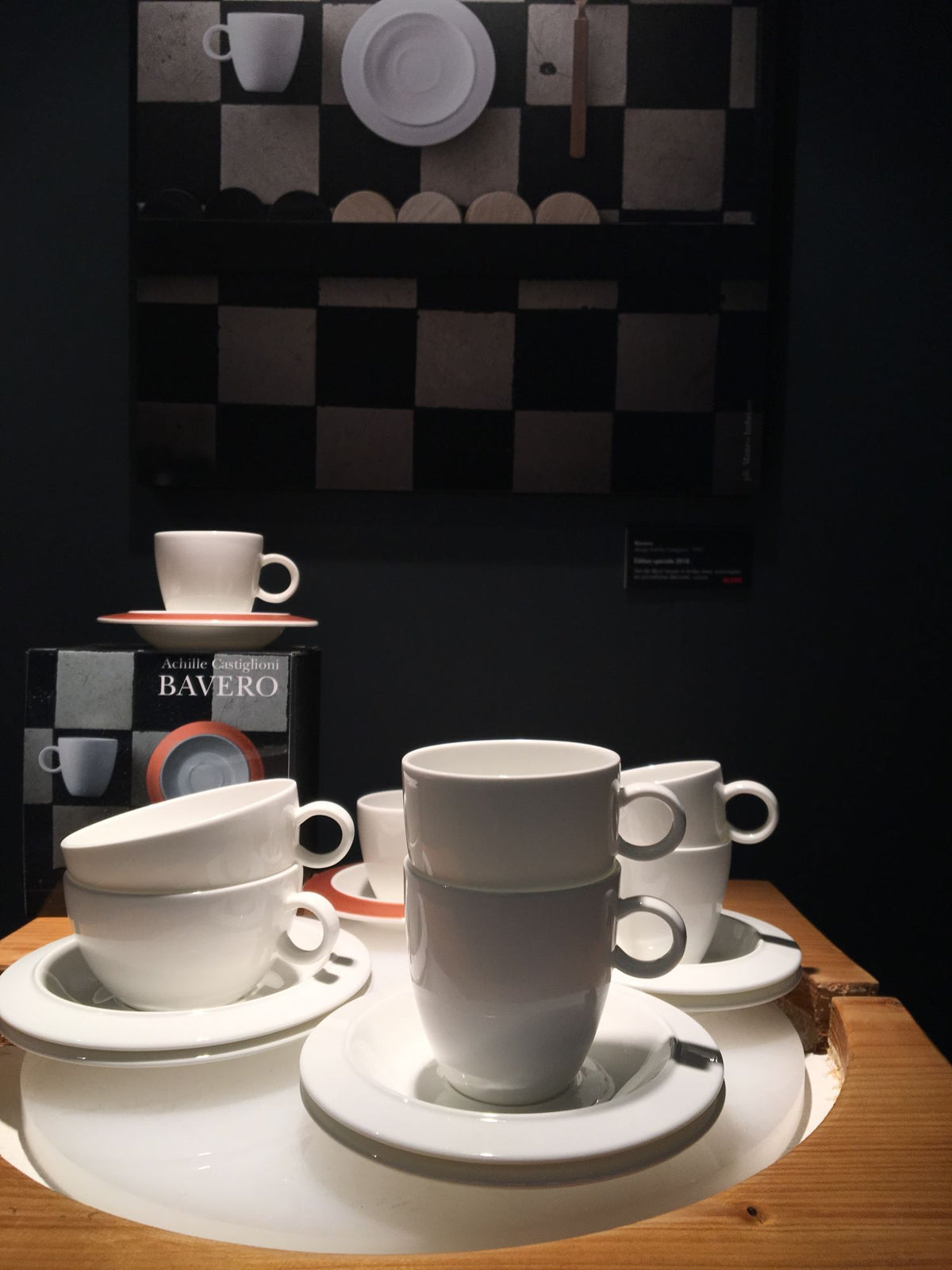 Alessi Bavero speciale koffiekopjes, meerdere stuks gestapeld met verpakking