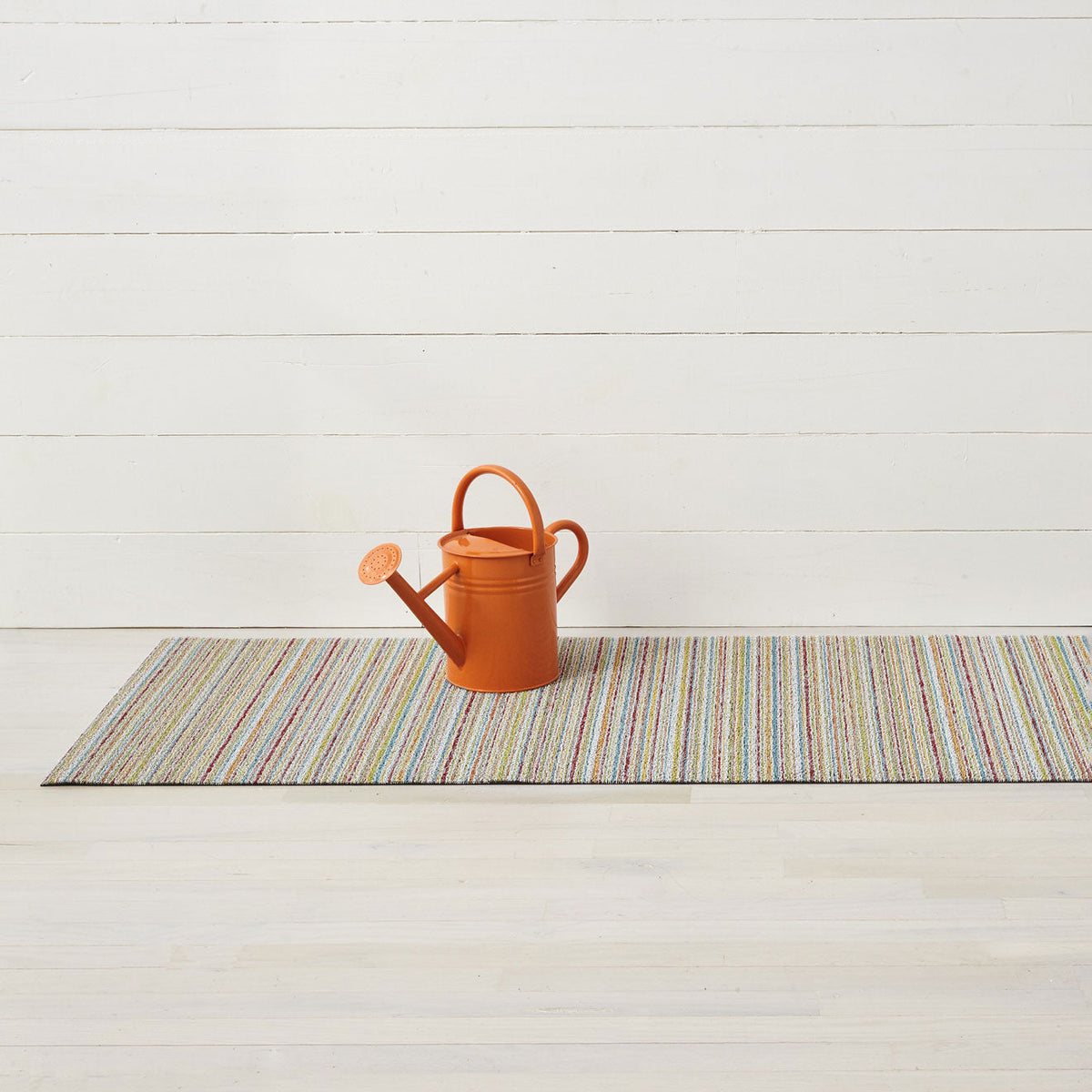 Chilewich Skinny Stripe Soft Multi als runner van 61 x 183 cm