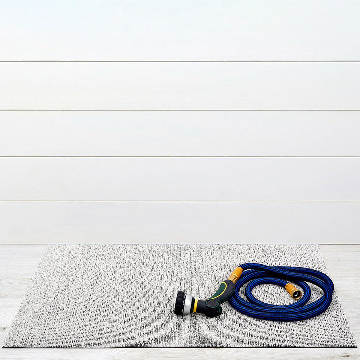 Chilewich Solid Snow als utility mat van 61 x 91 cm