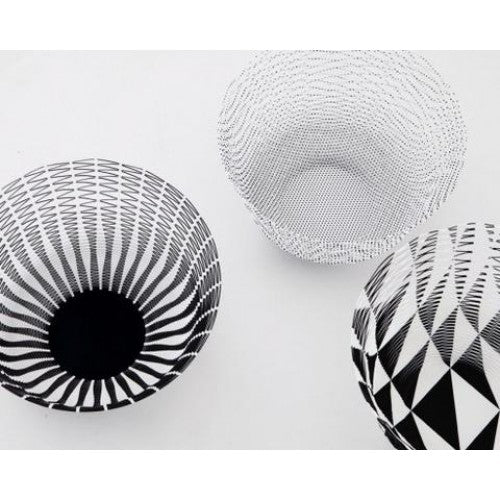 Alessi Air Vase, papieren vaas van Torafu in zwart-wit patronen, set van 3