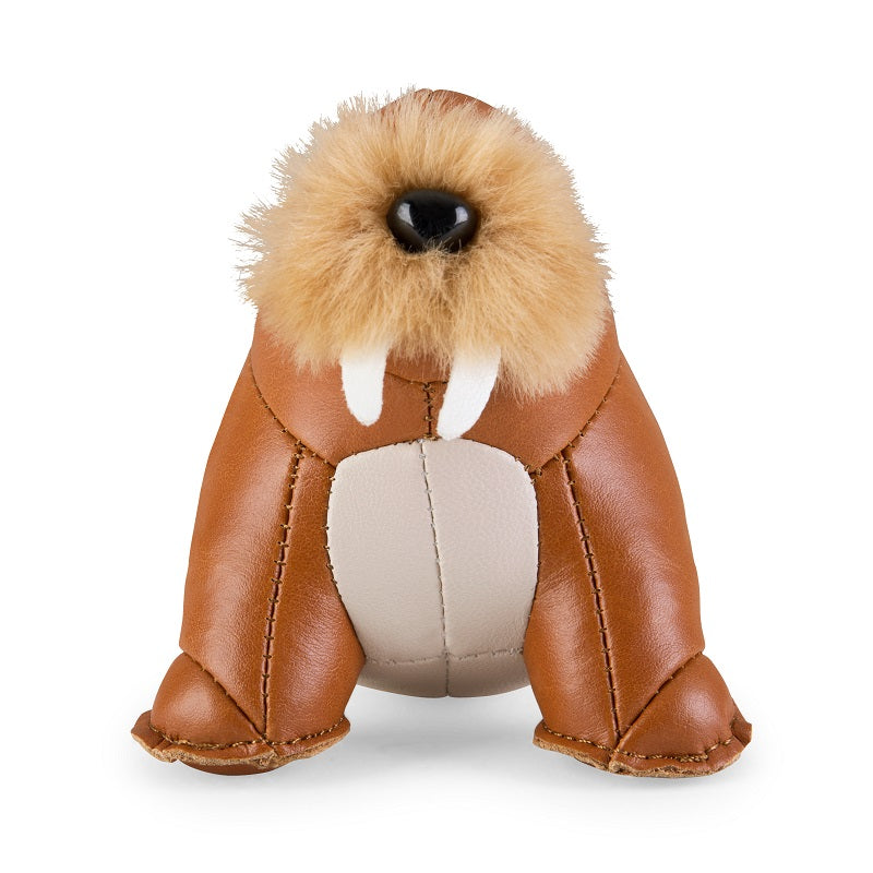 Zuny Walrus Walu paperweight