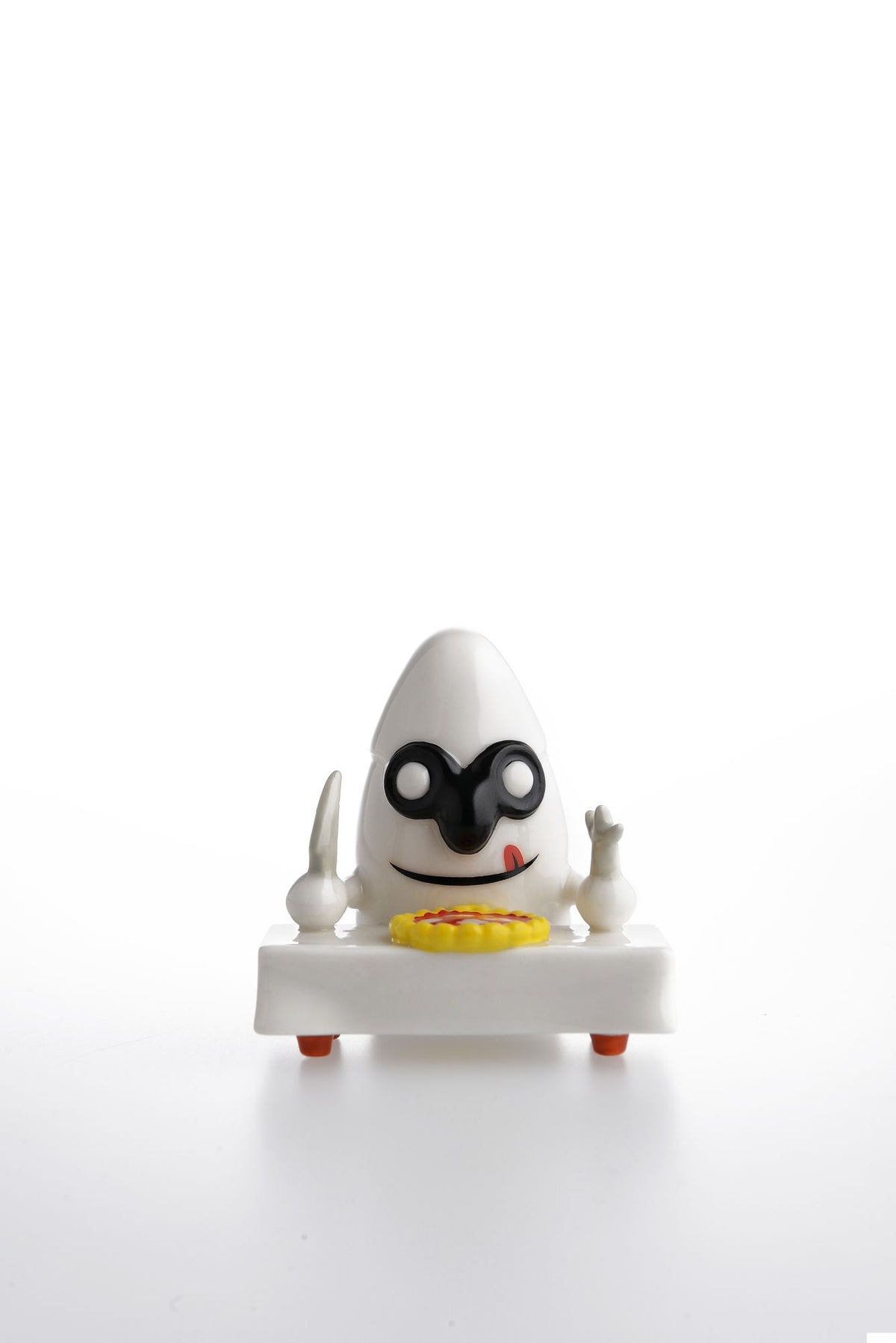Alessi Ciro il Pulcinella, beeldje met pizza, wit met zwart gezicht