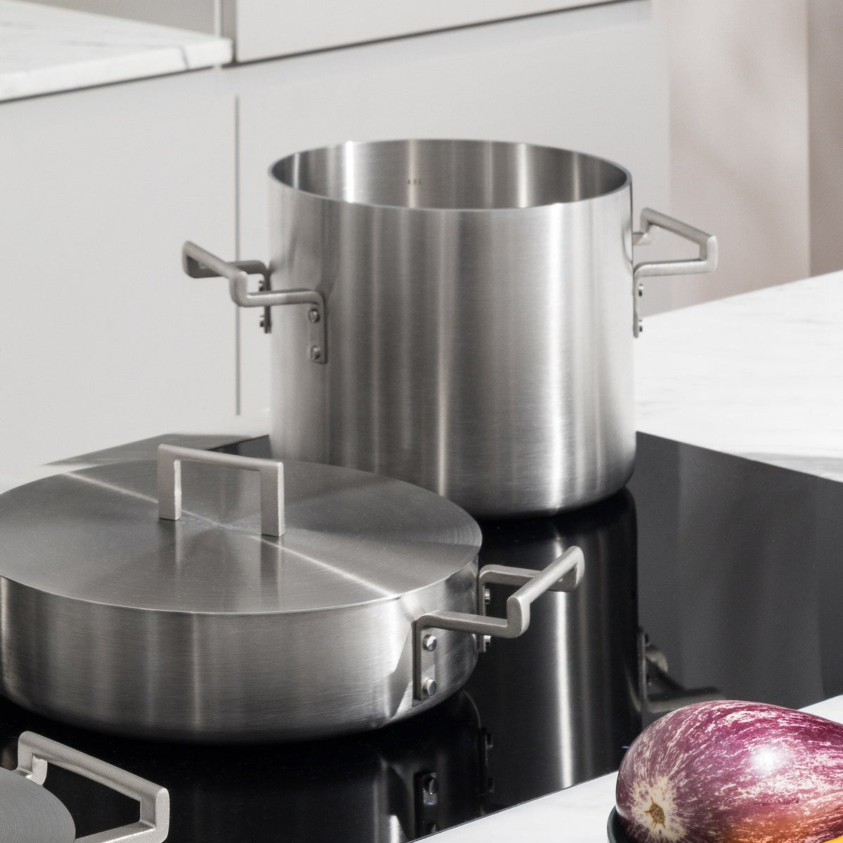 Alessi Soeppan 20 cm Convivio DC100/20 op tafel