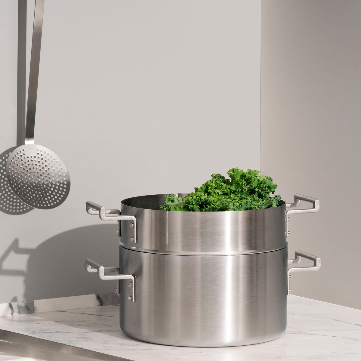 Alessi Stoominzet Convivio DC307 op tafel