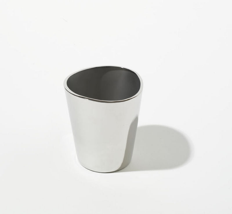 Alessi ijsemmer met glanzend zilverkleurig oppervlak, schuine rand