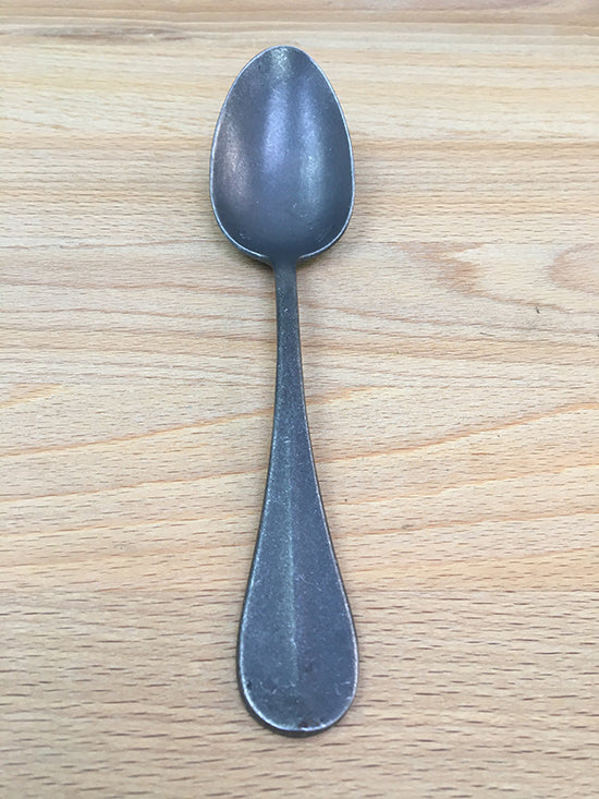 Aoyoshi Baguette Vintage Black dinerlepel van staal, ontwerp Kohei Akimoto, in donker antraciet