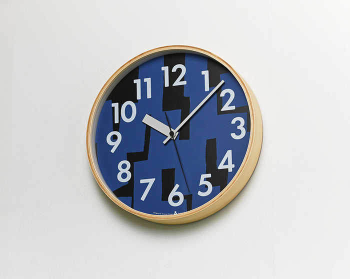 Lemnos Noyama wandklok, blauw, zijaanzicht