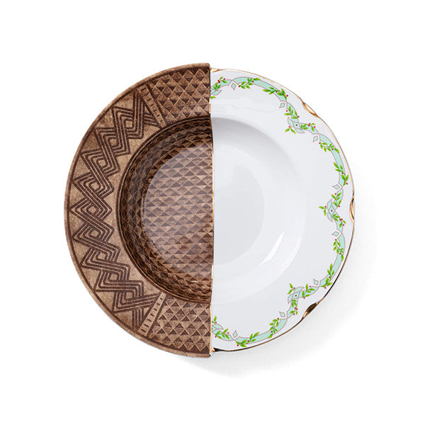 Soup plate from the Hybrid series by seletti, top view with leaf motif and geometric pattern