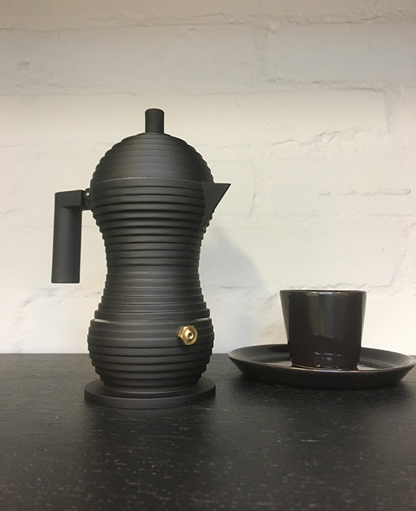 Alessi PULCINA espressomaker, 1 kops, zwart, met espressokopje en schotel