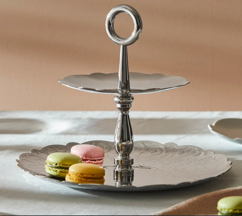 Alessi Dressed etagière voor gebak in rvs, met macarons